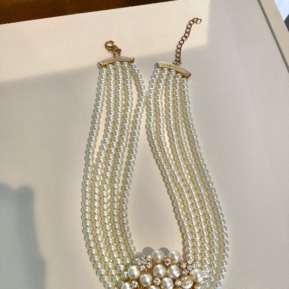 STATEMENT Necklace. Faux PEARLS with PENDANT. BEAUTIFUL STUNNING - Picture 12 of 16